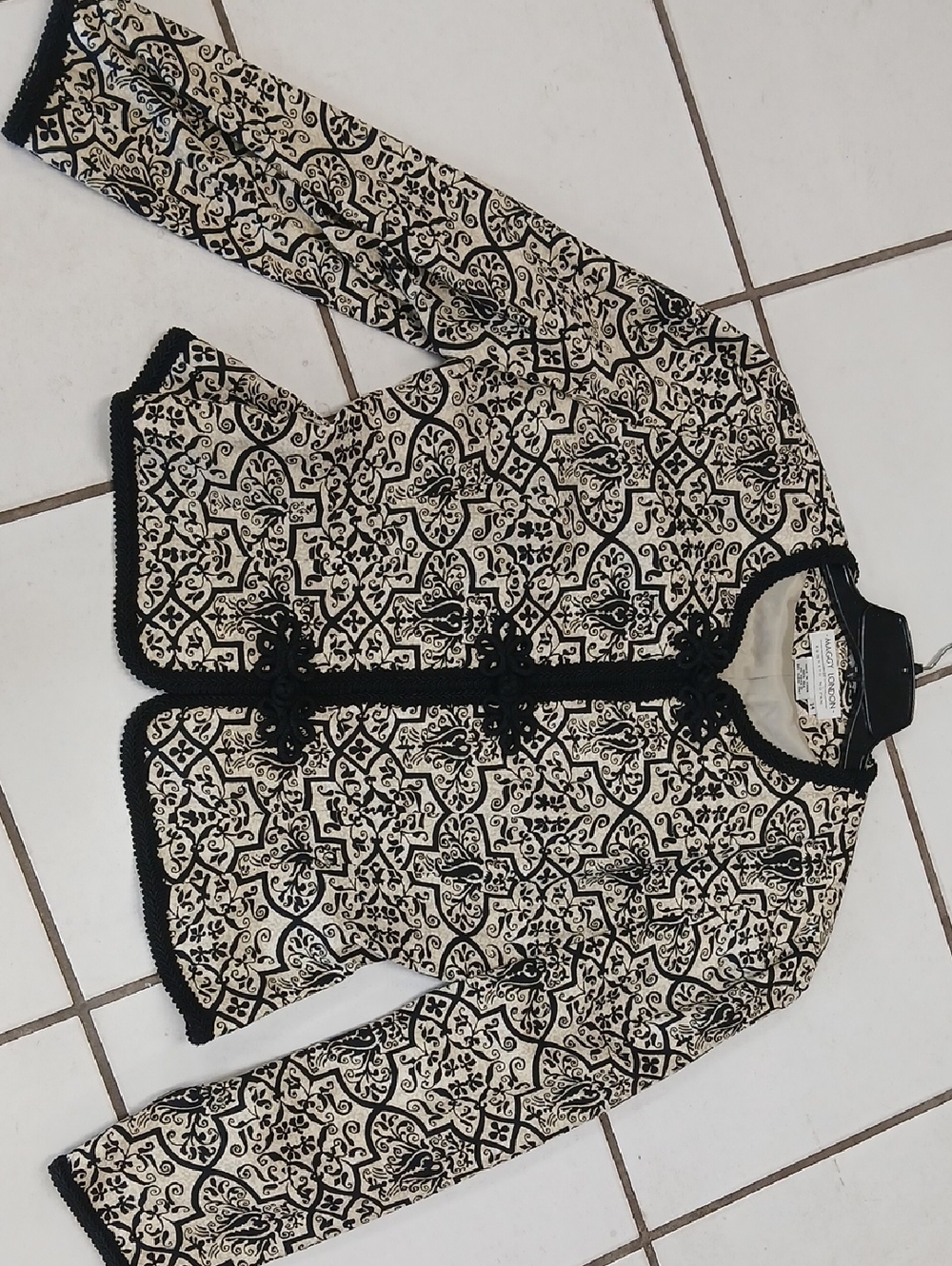 Maggy London Black and Cream Scroll-Print Jacket